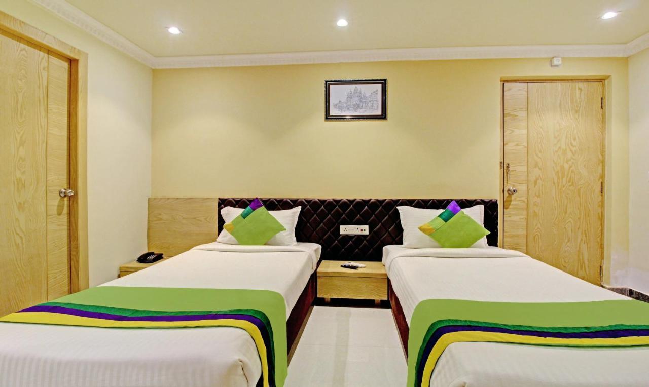 Treebo Asl Prime, Near Ballygunge Railway Station Kolkata Exterior photo