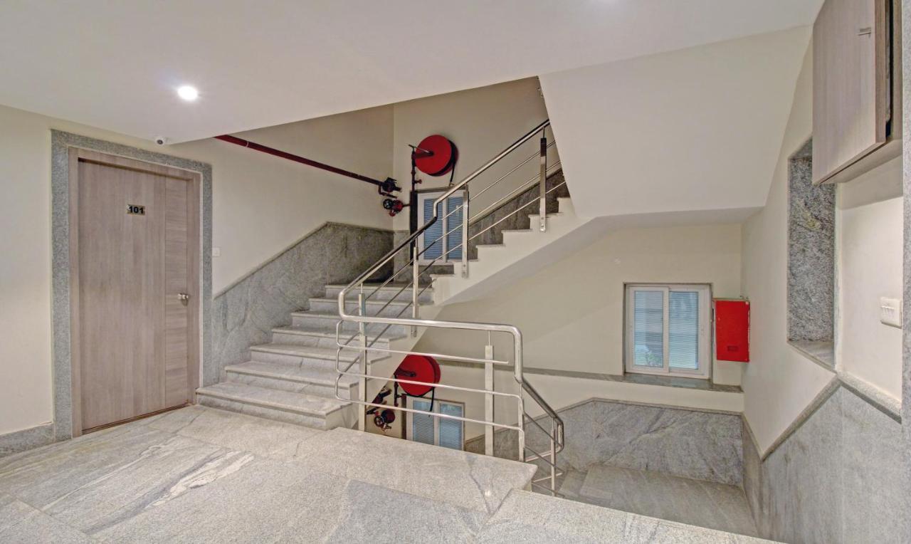 Treebo Asl Prime, Near Ballygunge Railway Station Kolkata Exterior photo