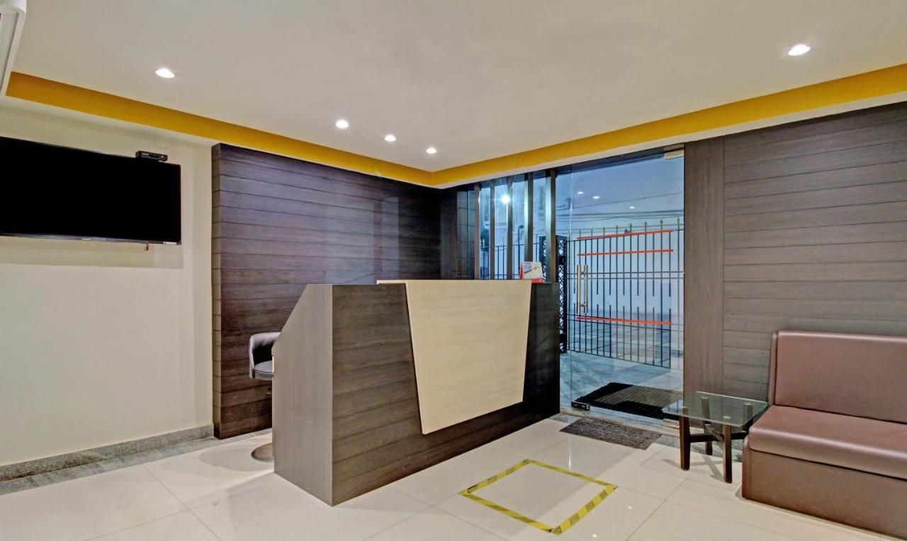 Treebo Asl Prime, Near Ballygunge Railway Station Kolkata Exterior photo